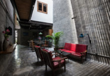 Dạo quanh căn hộ đậm chất Thiền ngay tại Sài Gòn