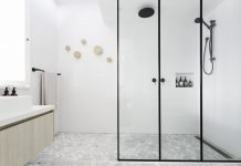 Tạo điểm ấn tượng cho phòng tắm với viền đen cho khung cửa khung den cho phong tam (6)