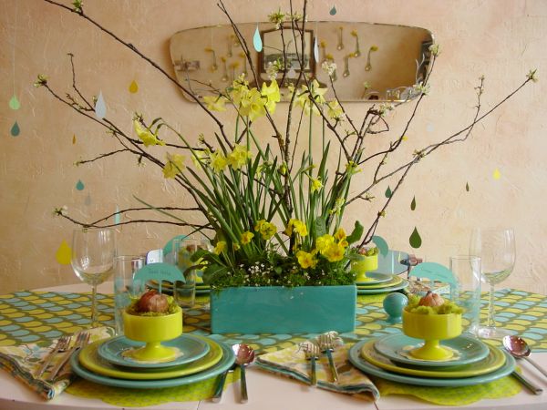 Bí kíp” trang trí để bàn ăn luôn ấn tượng với hoa tươi đẹp thanh ...