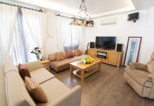 Ngôi nhà “hoành tráng”, mang kiến trúc châu Âu ngay giữa lòng Sài Gòn sẽ làm bạn thốt lên “đẹp gì mà đẹp thế” nha phong cach chau au