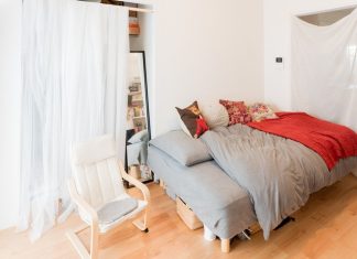 Căn hộ của cô nàng photographer dù chưa đầy 20m2 nhưng vẫn xinh xắn đến từng chi tiết. can ho 20m2